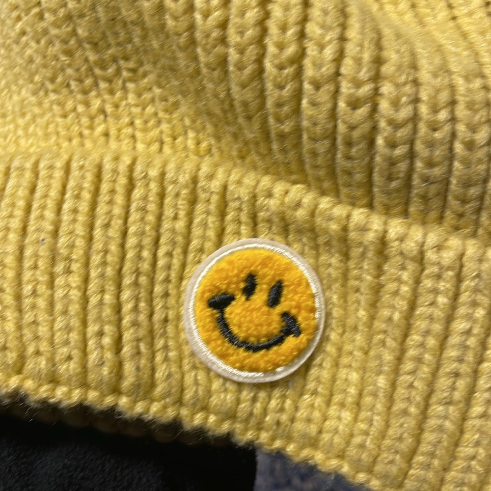 Yellow beanie - Picture 2 of 2